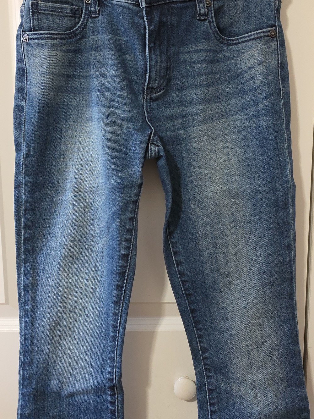 Kut from the Kloth Bootcut Jeans in Mid Blue Wash